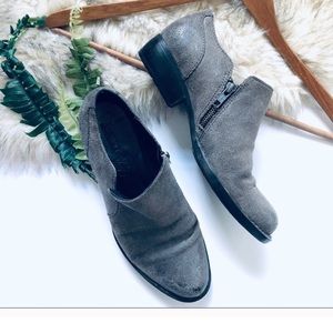 Born Lovise Leather Ankle Boots taupe size 7